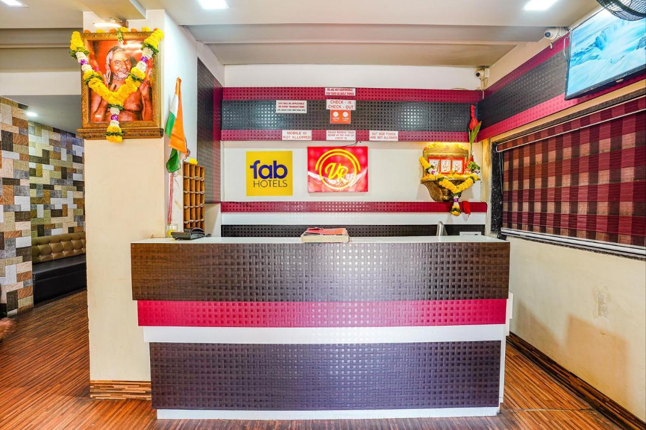 Hôtel Fabexpress Vinyasa Residency à Bhayandar Extérieur photo