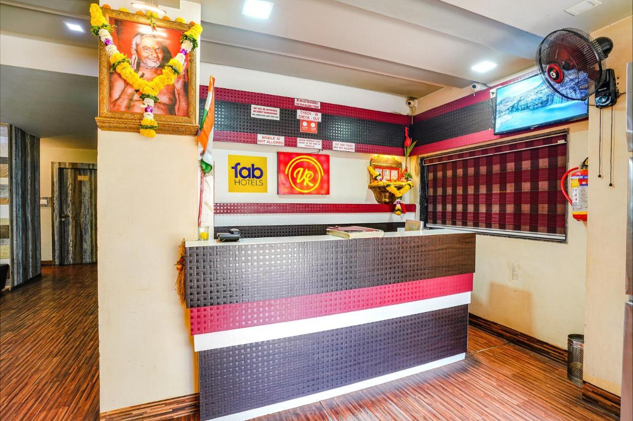 Hôtel Fabexpress Vinyasa Residency à Bhayandar Extérieur photo